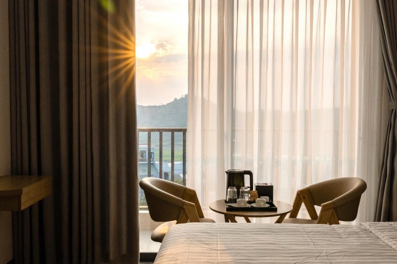 Diora Hotel Pleiku By Hos Exteriér fotografie