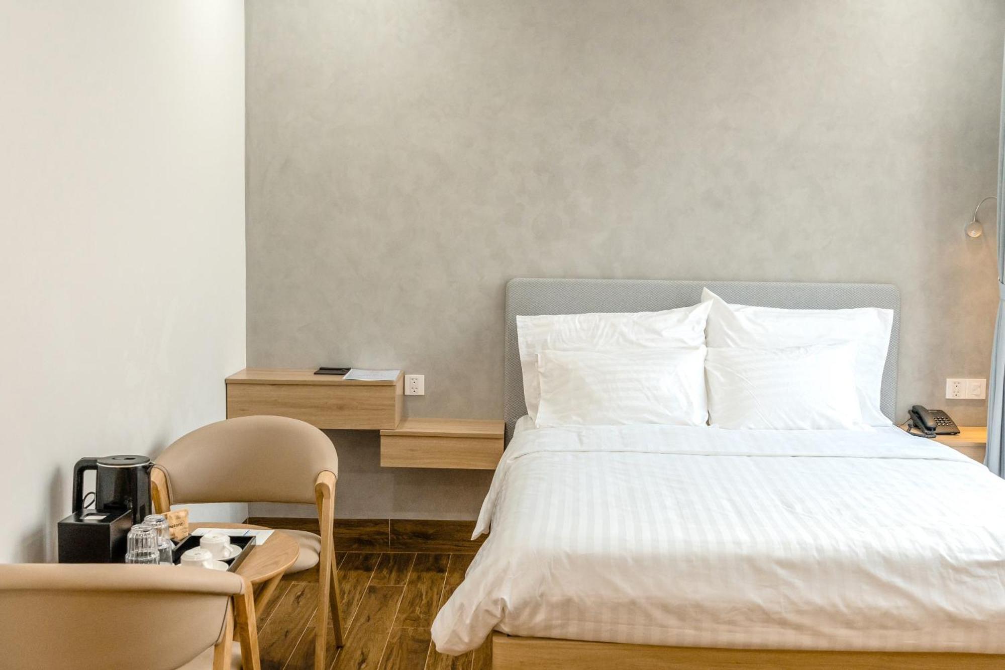 Diora Hotel Pleiku By Hos Exteriér fotografie