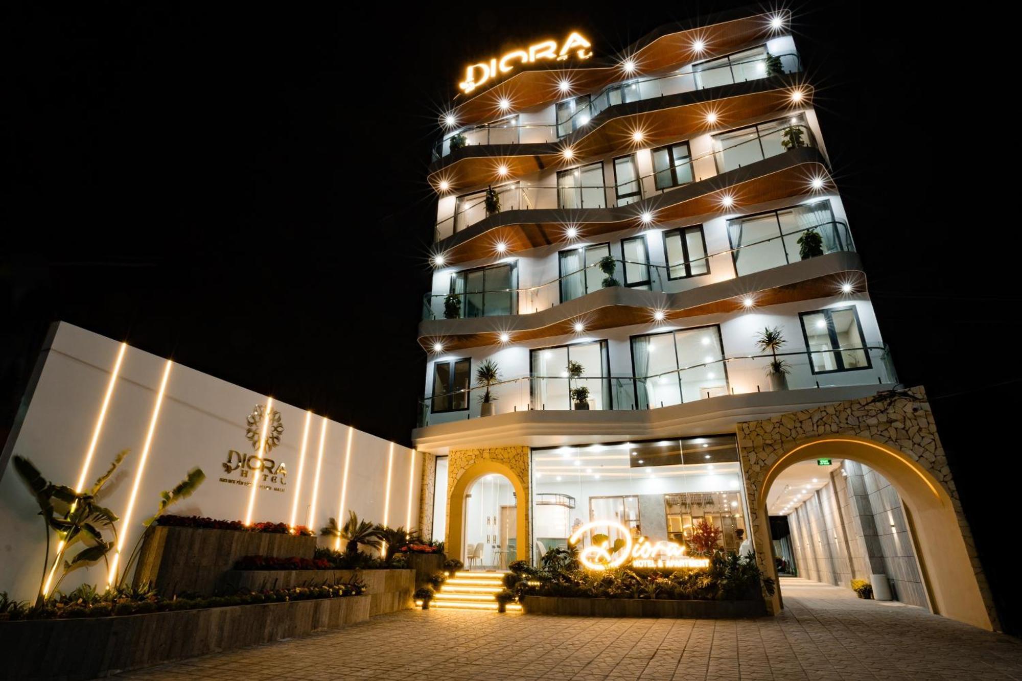 Diora Hotel Pleiku By Hos Exteriér fotografie