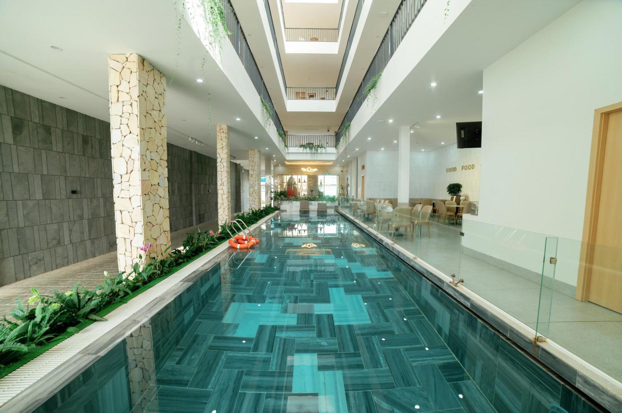 Diora Hotel Pleiku By Hos Exteriér fotografie