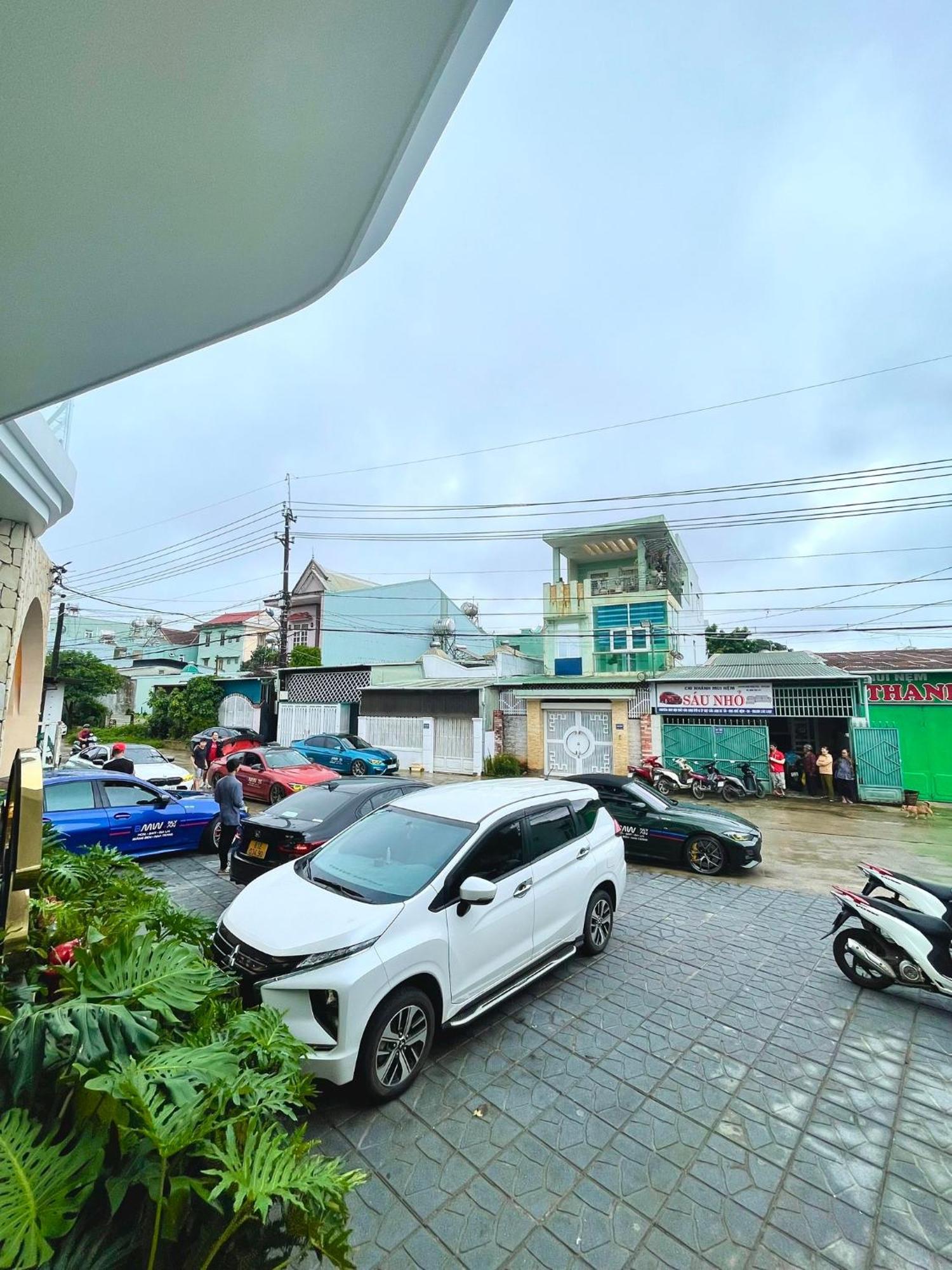Diora Hotel Pleiku By Hos Exteriér fotografie